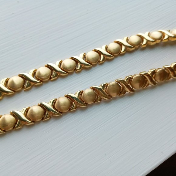 14K Yellow Gold Fine XOXO Collar Necklace, 18.36 grams - Picture 3 of 13